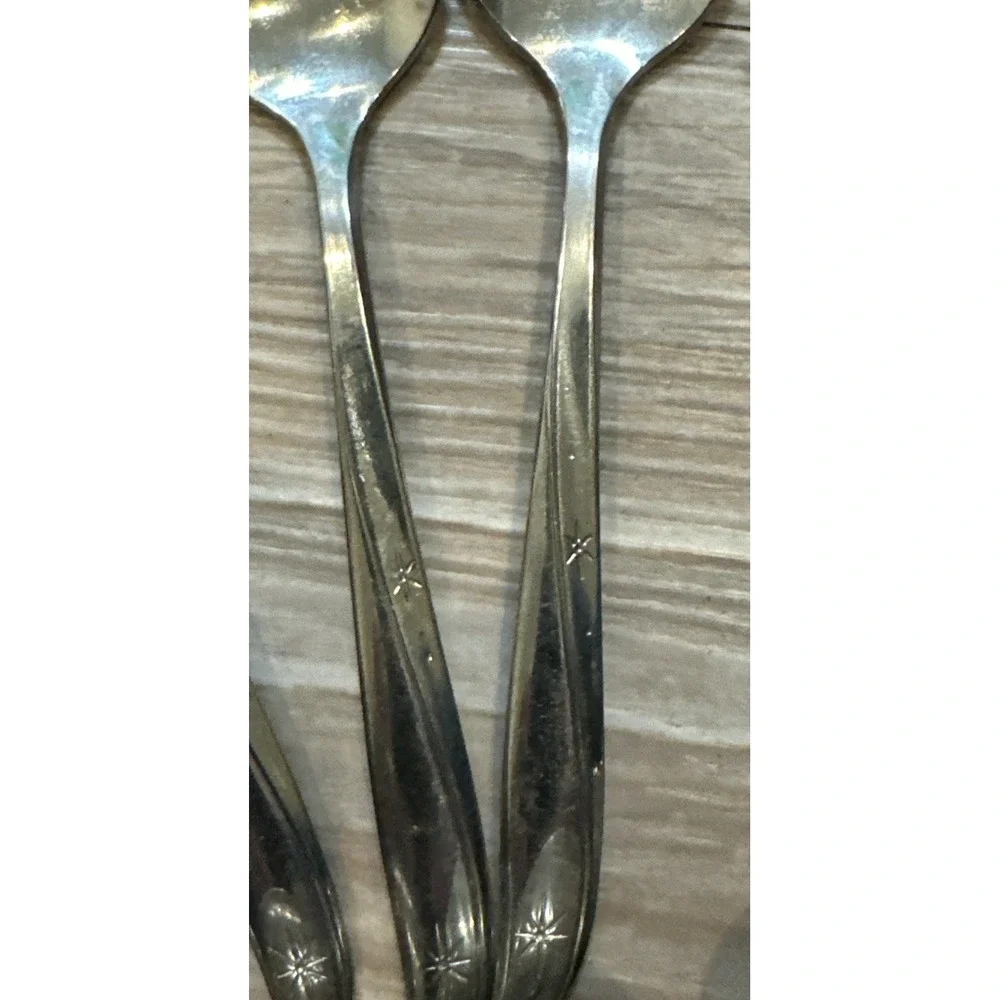 21 Oneida Community Twin Star Stainless. Atomic Starburst. See Description‎